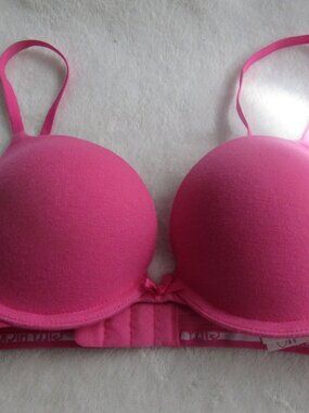 Gilly Hicks Push Up Pink Bra 32C NWT